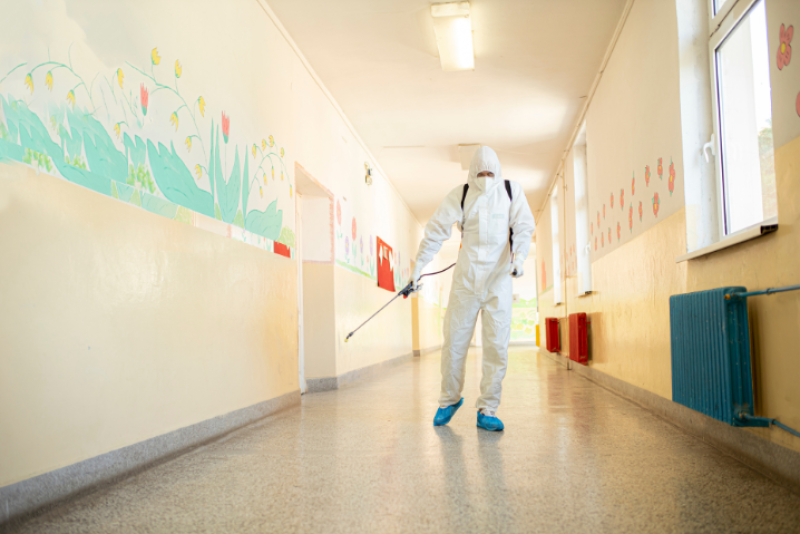 Société spécialisée dans la désinfection d’un établissement scolaire à Antibes 